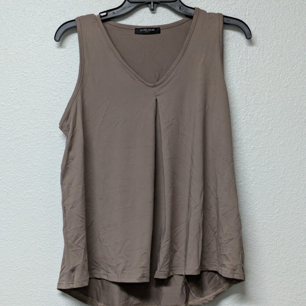 LOVEU.DEAR Light Coffee Center-front Inverted Pleat V-neck Tank Top -  Large